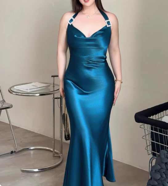 Elegant Prom Dress Halter Prom Gown Evening Dress Party Dress Gala Dress  D2499