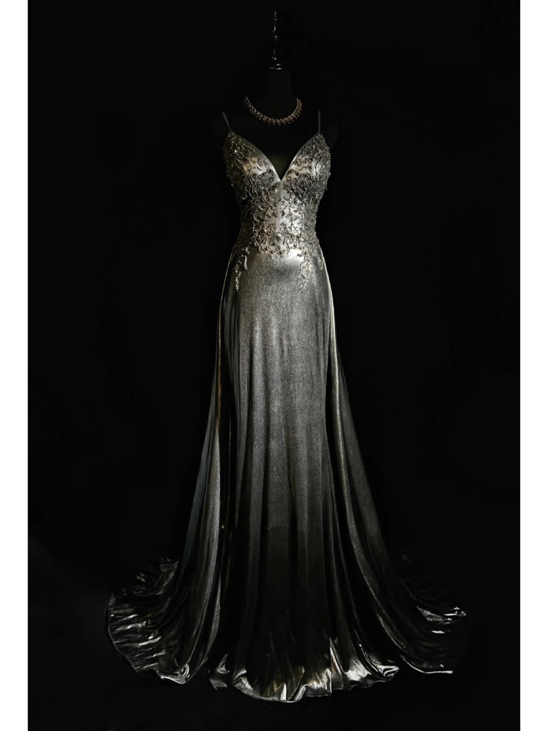 Stunning Prom Dress A Line V-neck Prom Gown Evening Dress Gala Dress Business Dinner Dress    D2504