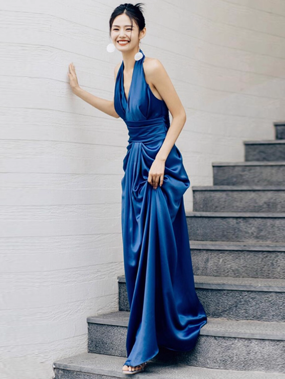 Elegant Prom Dress Halter Pleated Prom Gown Evening Dress Gala Dress    D2529