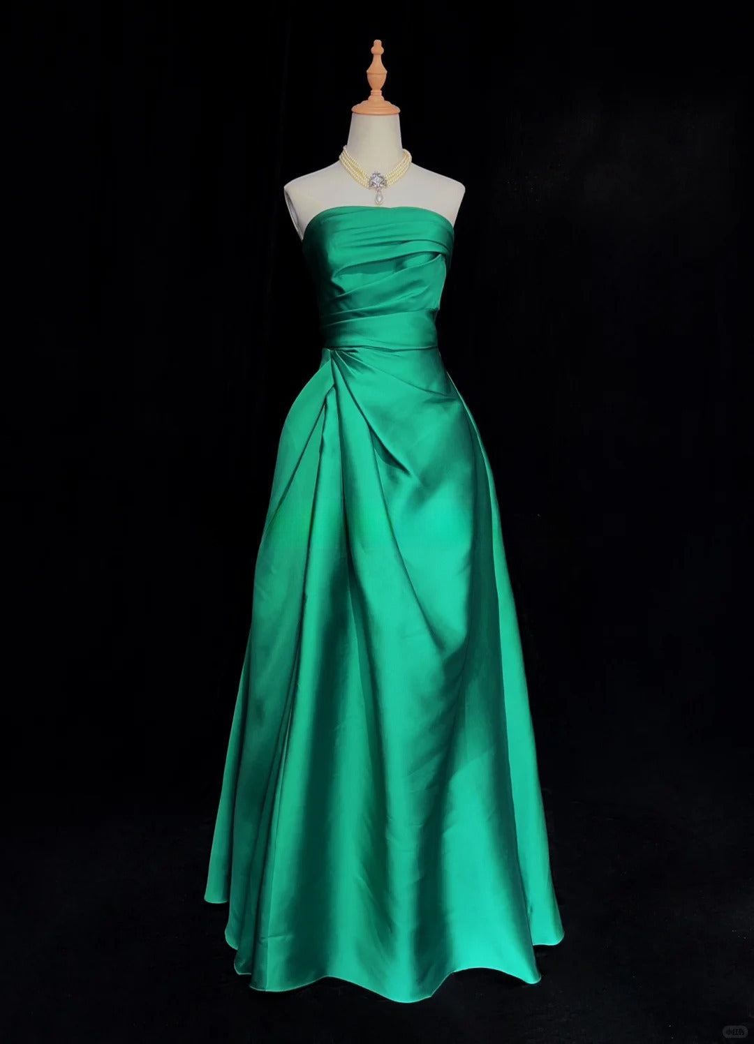 Stunning Prom Dress Strapless Pleated Prom Gown Gala Dress Evening Dresses    D2606