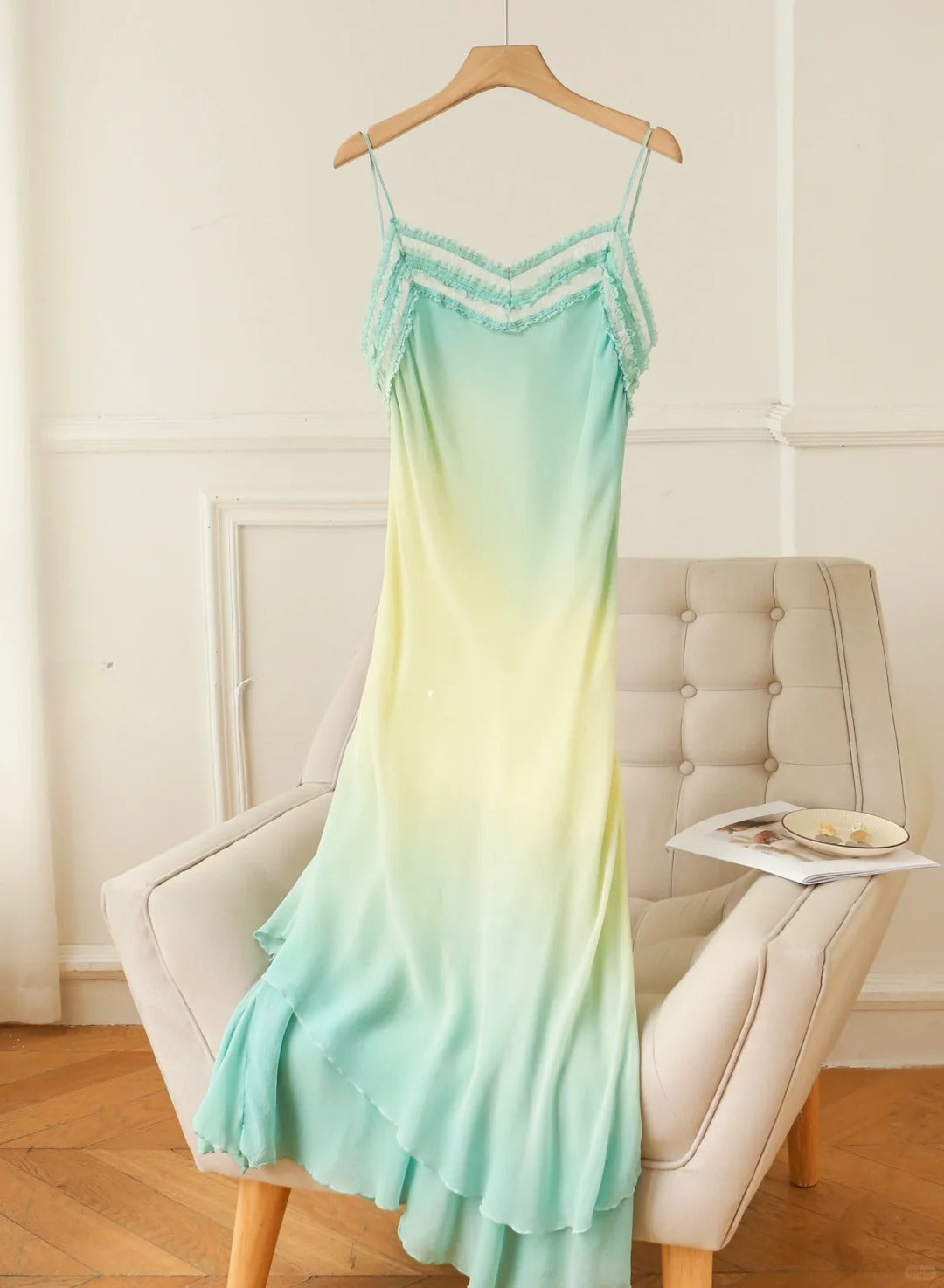 Beauty Prom Dress V-neck Pleated Prom Gown Party Dresses     D2690