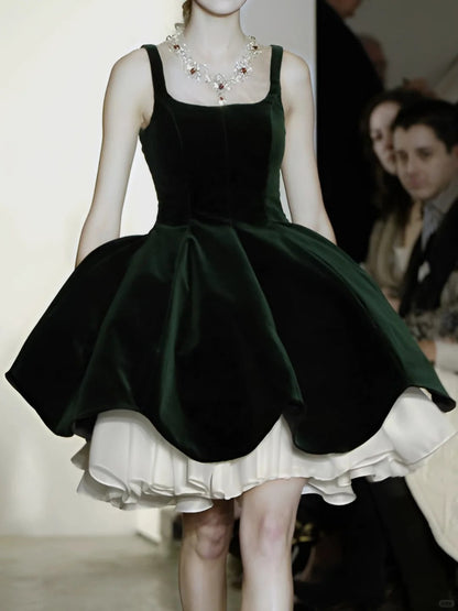 Charming Homecoming Dress Spaghetti Straps Pleated Short Prom Dress Party Dress    D2868
