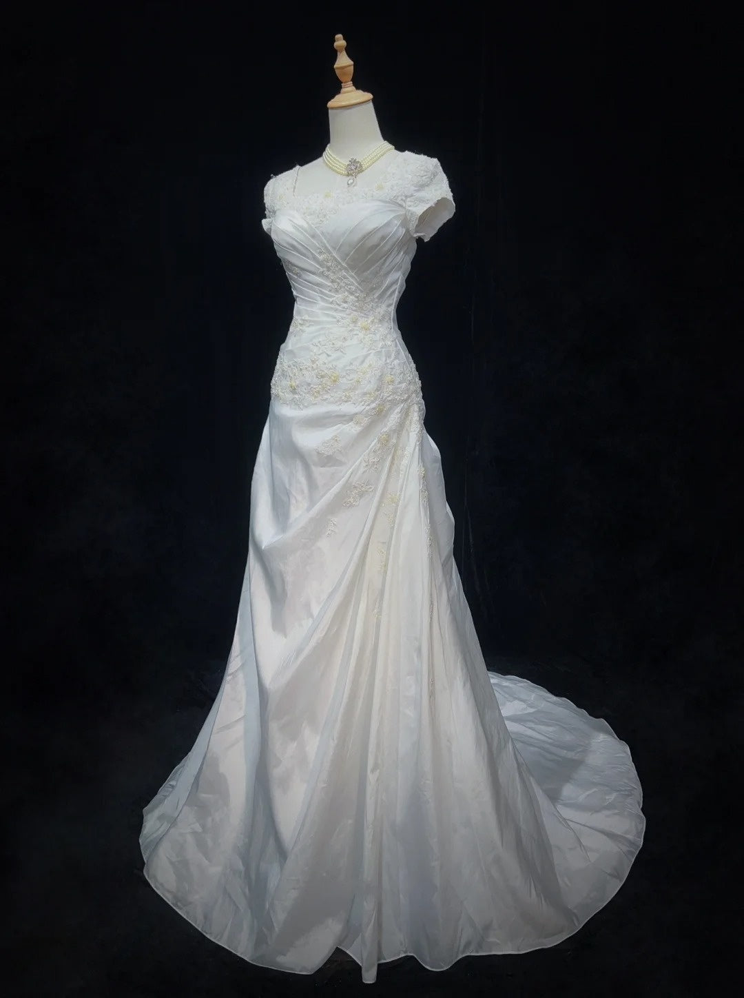 Beauty A Line Square Neck Pleated Wedding Dress    D2893
