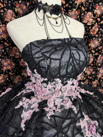Stunning Prom Dress Strapless Embroidered Ball Gown Evening Dress Quinceanera Dress    D3014