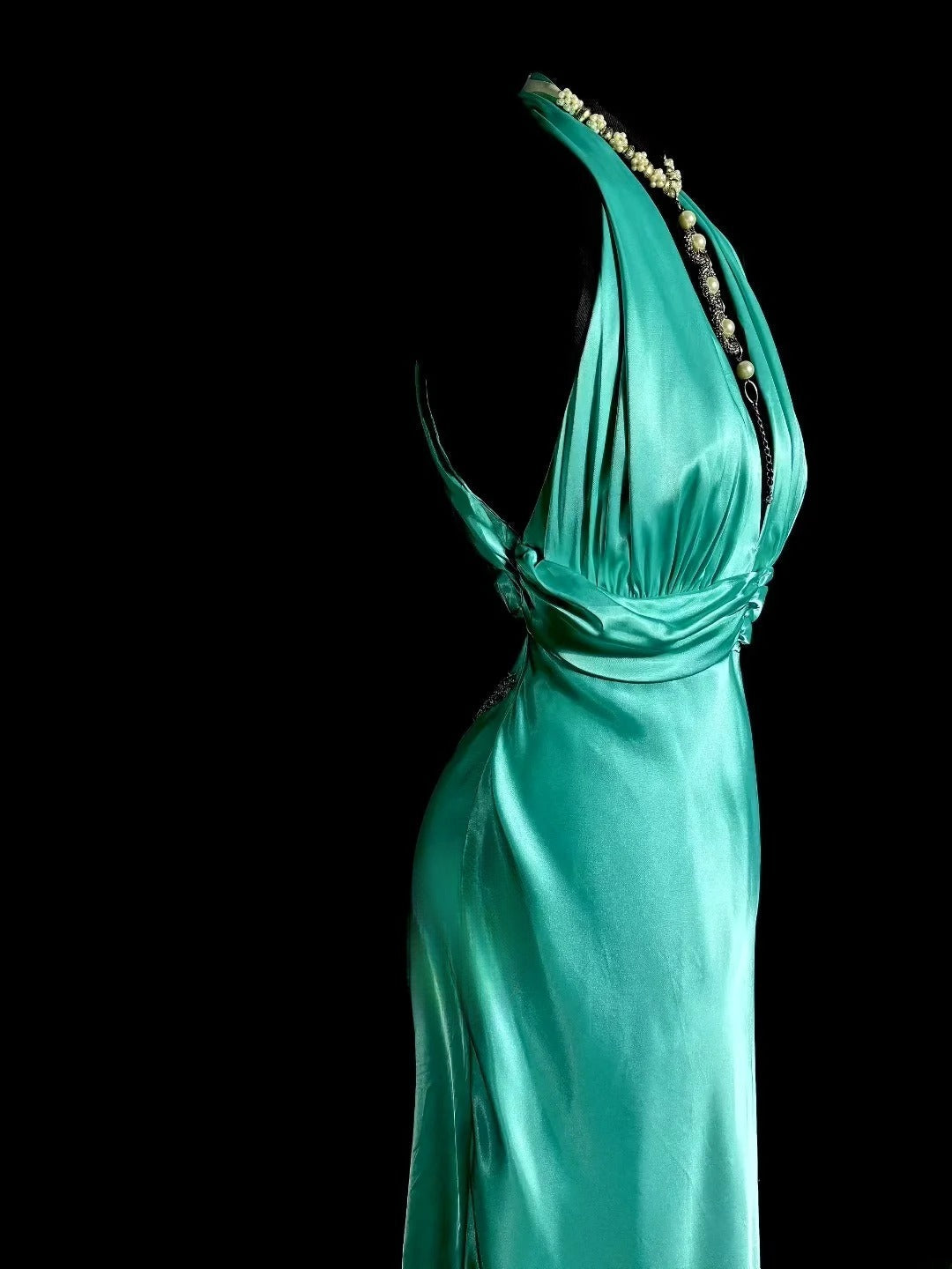 Beauty Prom Dress Halter Pleated Long Mermaid Prom Dress Evening Dress Party Dress  D3180