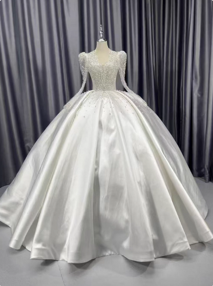 Gorgeous Wedding Dress V-neck Long Sleeve Pleated Wedding Dress D3183
