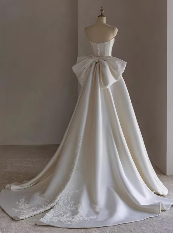 Elegant Wedding Dress A Line Strapless Wedding Dress  D3190
