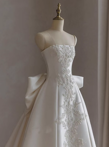Elegant Wedding Dress A Line Strapless Wedding Dress  D3190