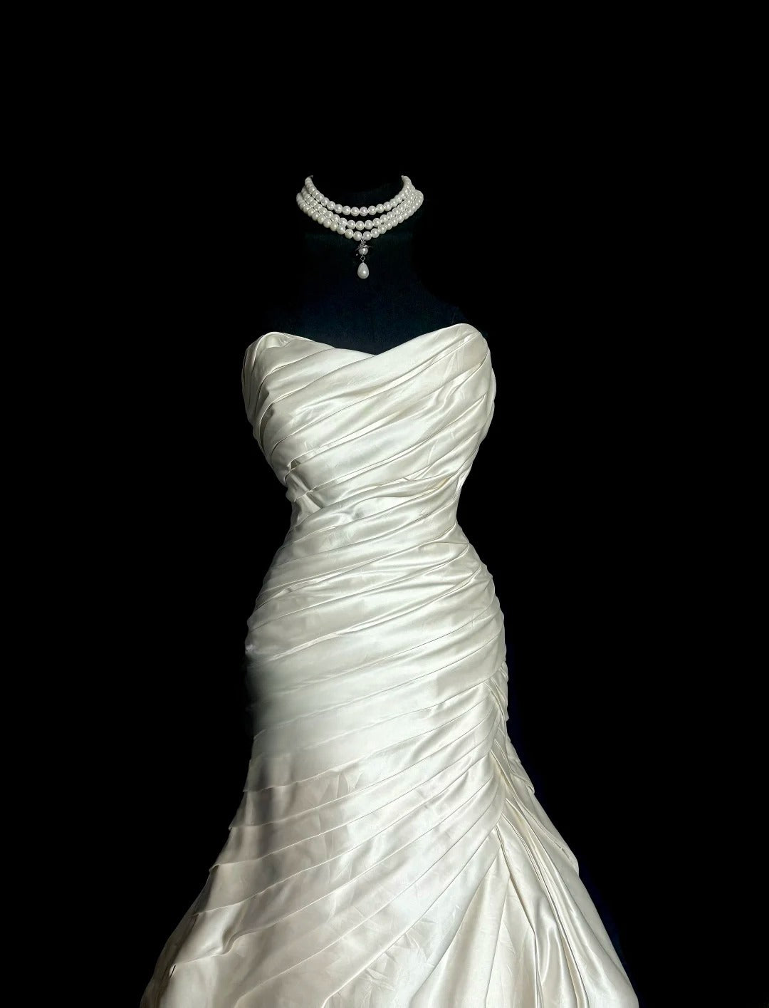 Minimalist Wedding Dress A Line Strapless Pleated Wedding Dress  D3197