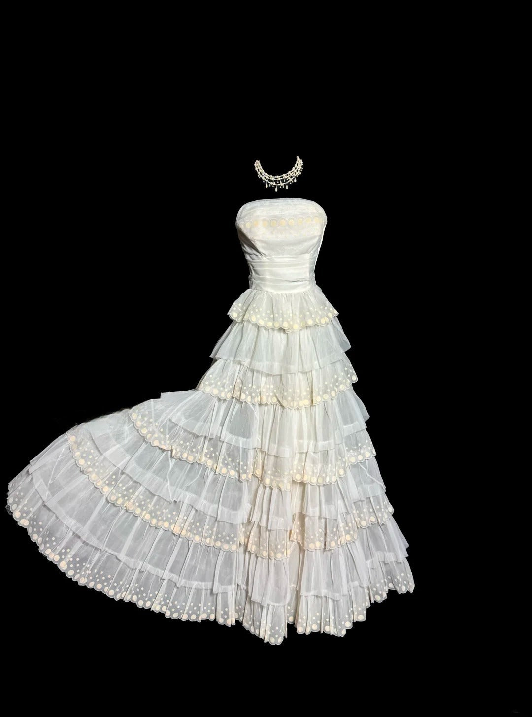 Beauty Wedding Dress A Line Strapless Pleated Tiered Wedding Dress  D3217