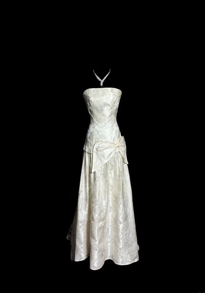 Elegant Wedding Dress A Line Strapless Wedding Dress  D3219