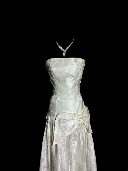 Elegant Wedding Dress A Line Strapless Wedding Dress  D3219