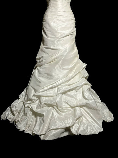 Elegant Wedding Dress A Line Sweetheart Pleated Wedding Dress  D3222