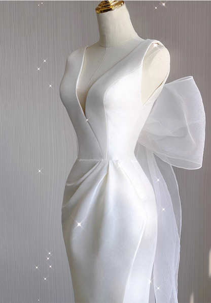 Minimalist Wedding Dress V-neck Pleated Slit Wedding Dress  D3262