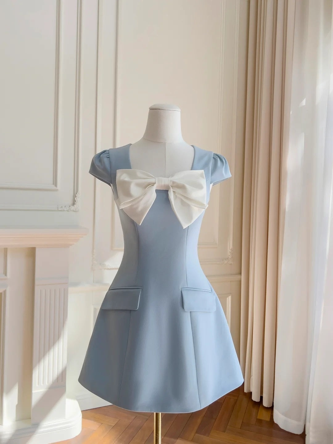 Minimalist Homecoming Dress A Line Crew Neck Short Prom Dress Birthday Party Outfits   D3326