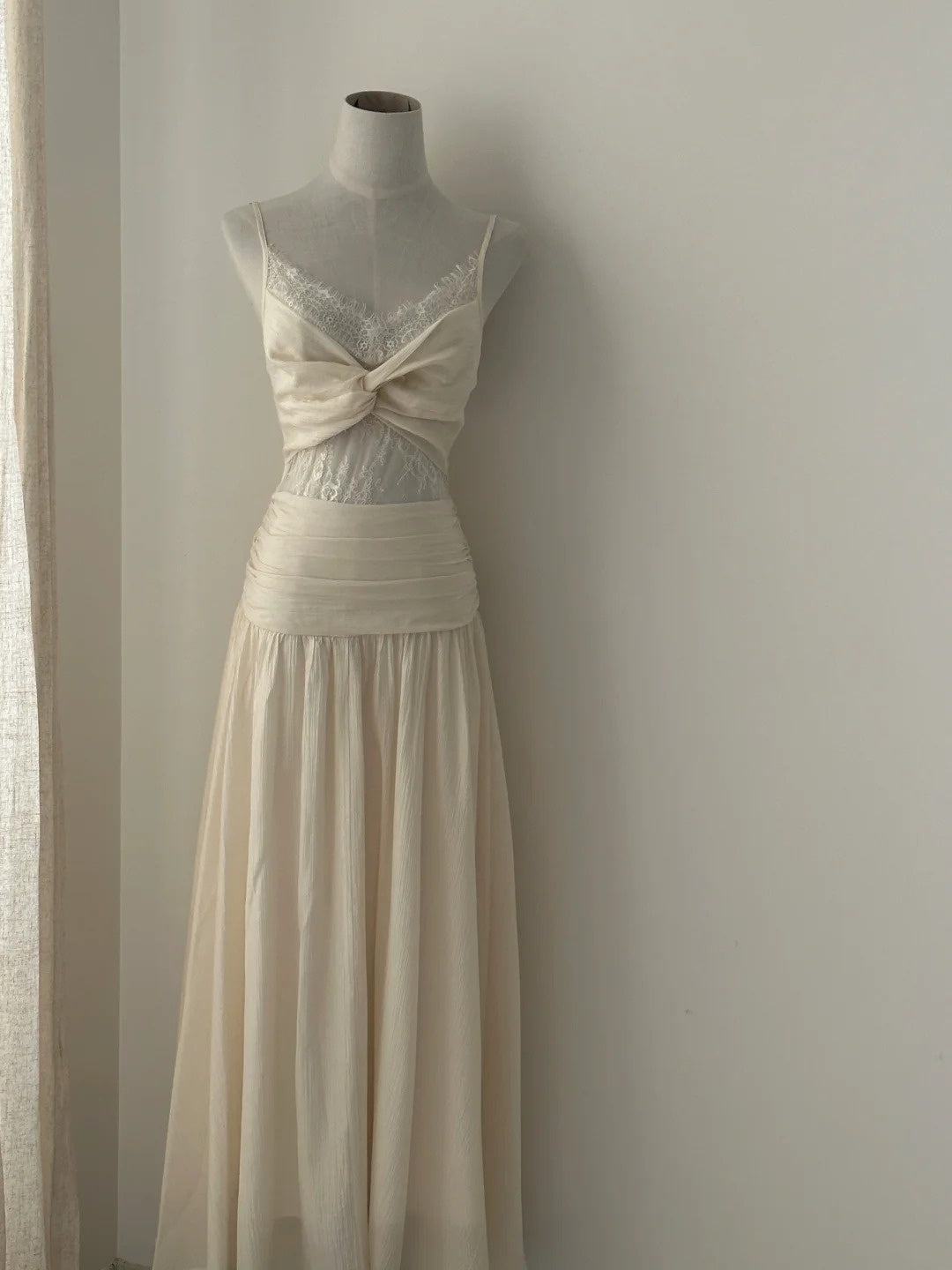 Elegant Prom Dress A Line Spaghetti Straps Pleated Lace Evening Dress Birthday Party Dress      D3364