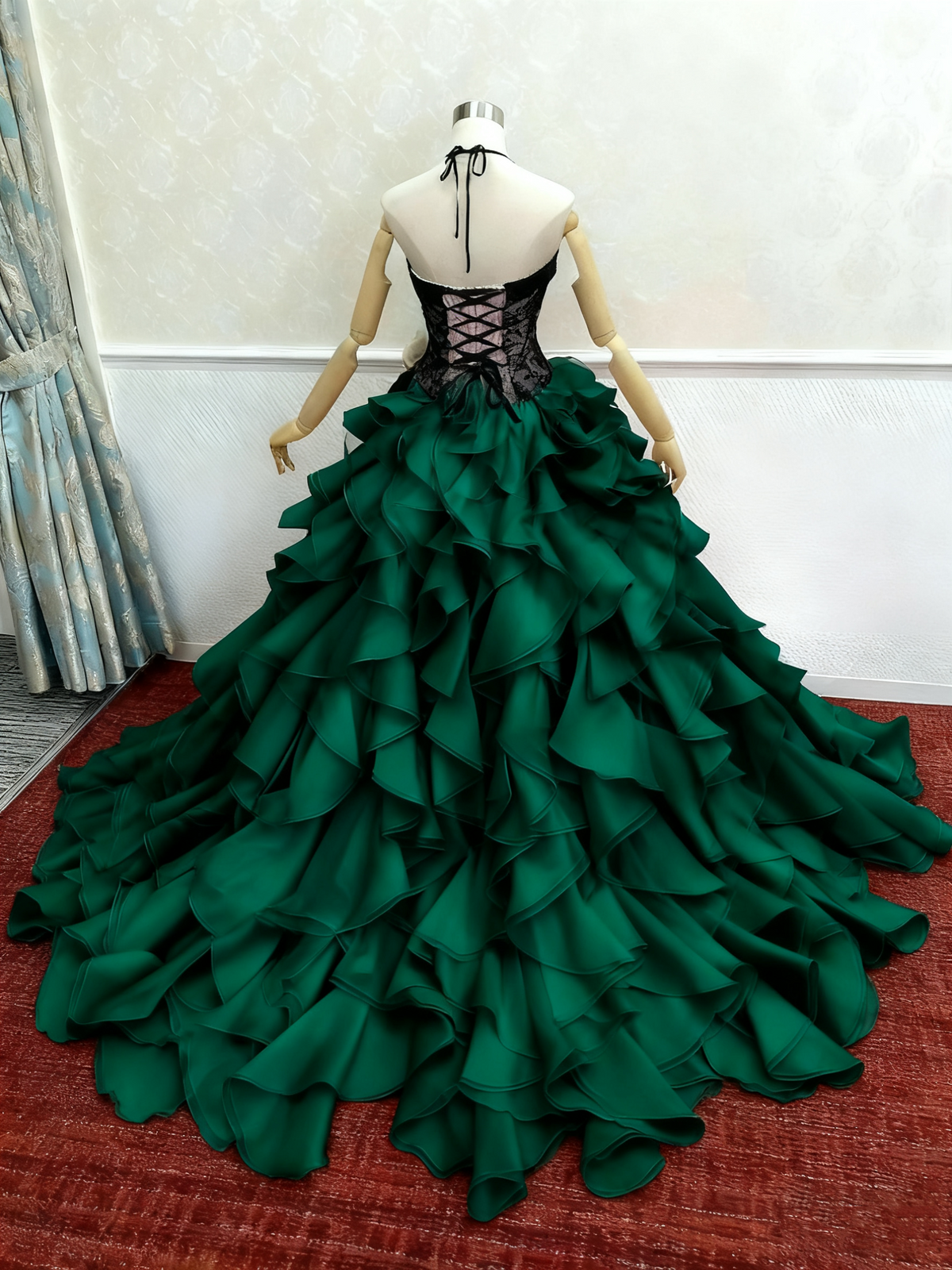 Gorgeous Prom Dress Halter Ruffle Quinceanera Dress Evening Dress Ball Gown       D3385