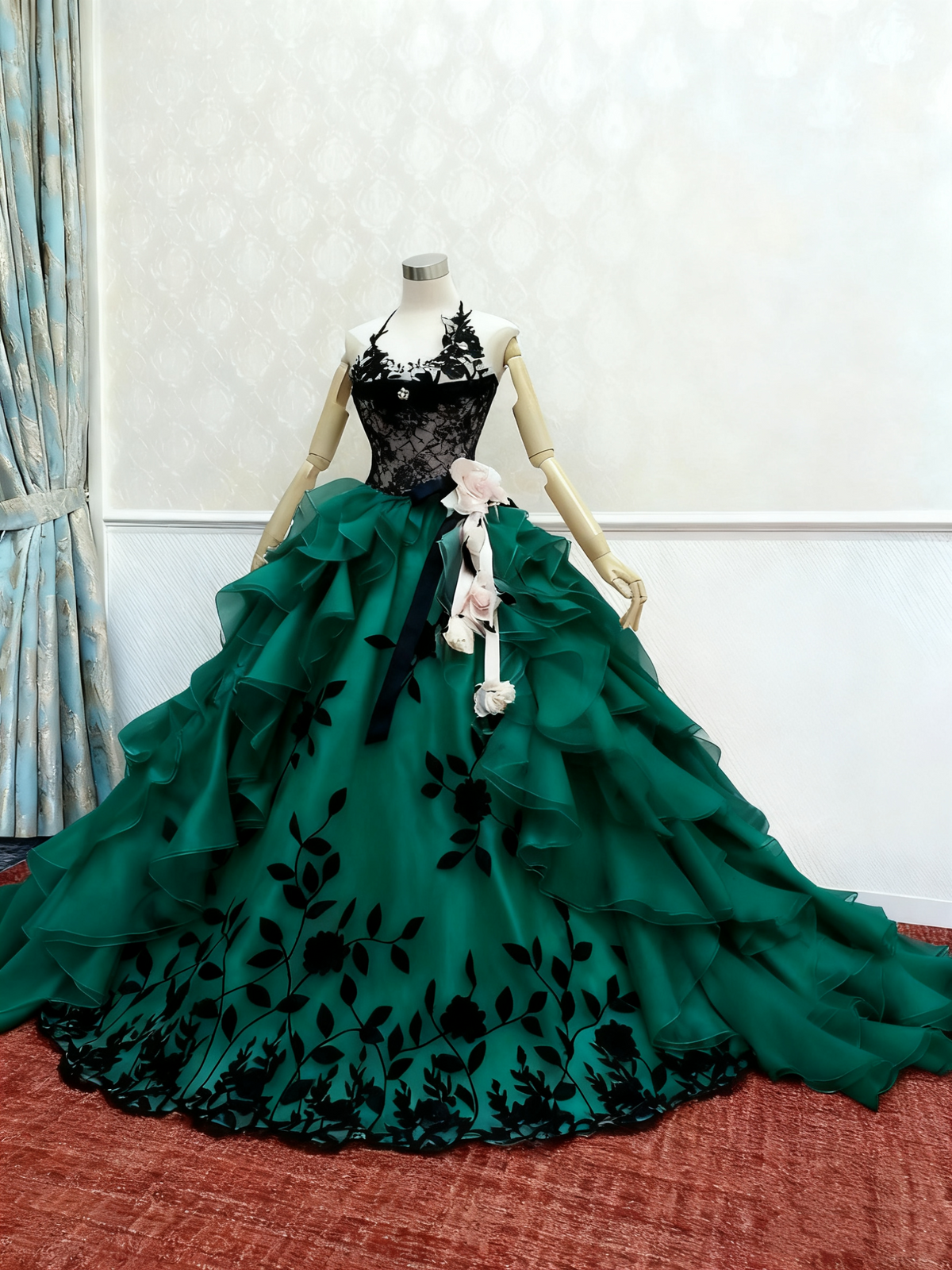 Gorgeous Prom Dress Halter Ruffle Quinceanera Dress Evening Dress Ball Gown       D3385