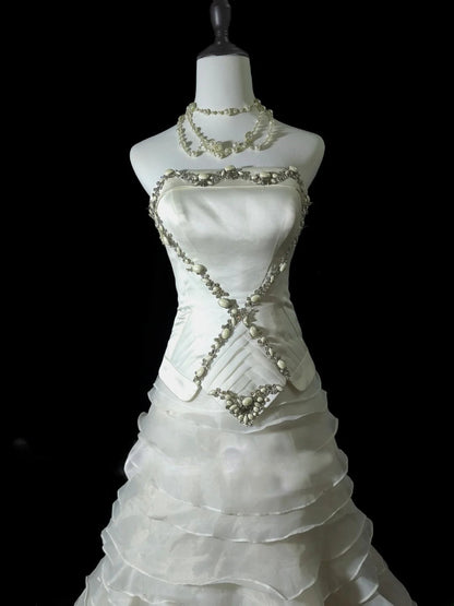 Elegant Wedding Dress A Line Strapless Tulle Tiered Wedding Dress  D3429
