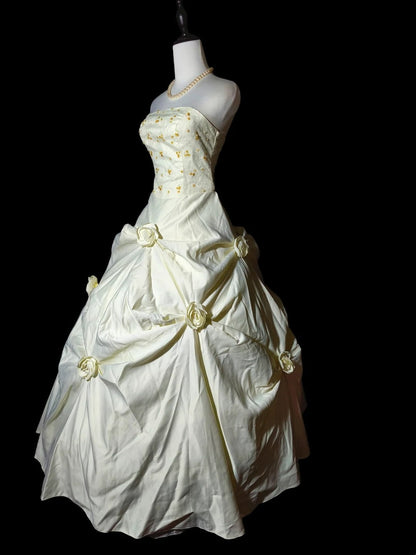 Elegant Wedding Dress Strapless Pleated Wedding Dress  D3437
