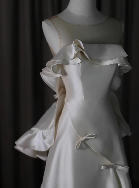 New Arrival Wedding Dress A Line Crew Neck Ruffle Wedding Dress        D3477