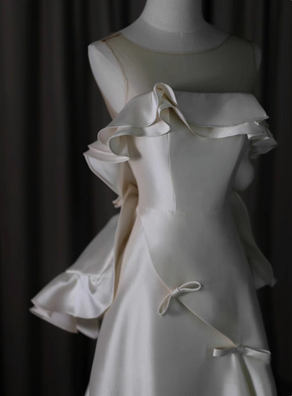 New Arrival Wedding Dress A Line Crew Neck Ruffle Wedding Dress        D3477
