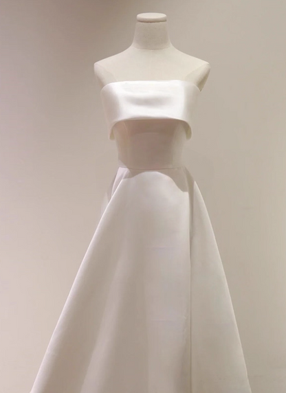 Minimalist Wedding Dress A Line Strapless Wedding Dress  D3489