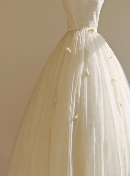 Stunning Wedding Dress Strapless Pleated Tulle Wedding Dress  D3491