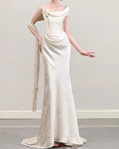 New Arrival Wedding Dress Asymmetrical Neck Pleated Wedding Dress  D3508
