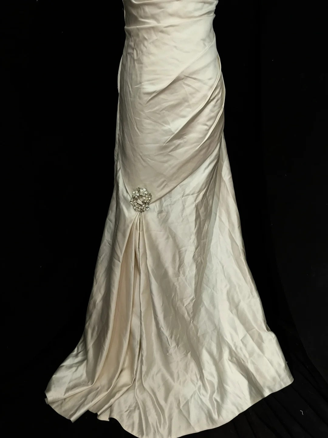 Vintage Wedding Dress A Line Strapless Pleated Wedding Dress    D3526