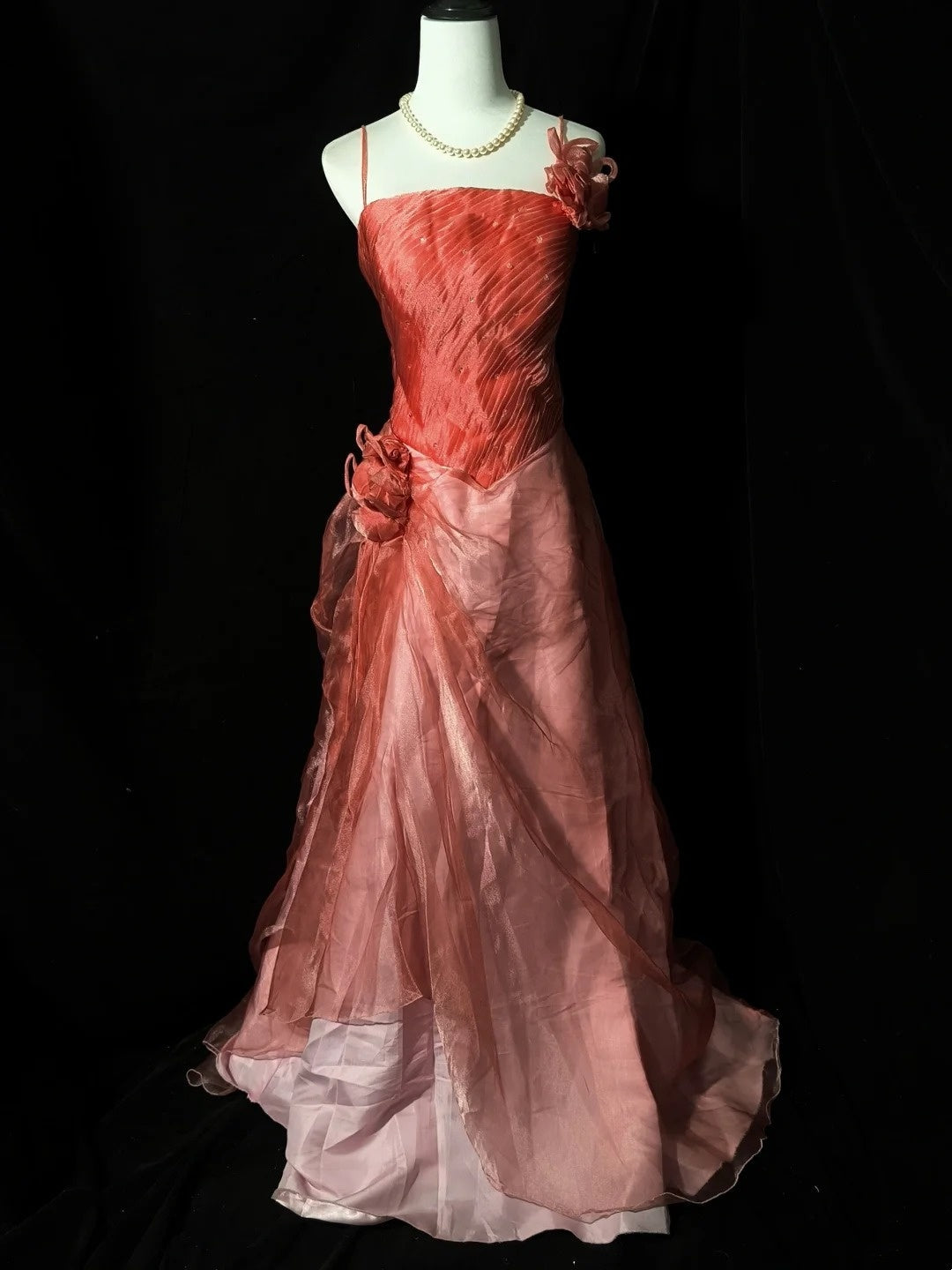 Beauty Prom Dress A Line Halter Pleated Tulle Evening Dress Birthday Party Dress  D3527