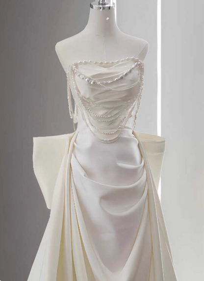 Elegant Wedding Dress A Line Strapless Pleated Wedding Dress  D3254