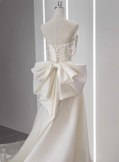 Elegant Wedding Dress A Line Strapless Pleated Wedding Dress  D3254