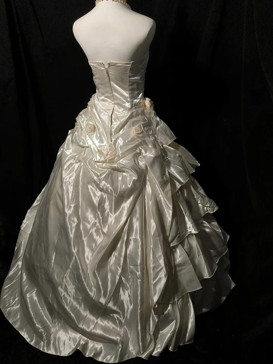 Vintage Wedding Dress Strapless Pleated Tiered Wedding Dress     D3557