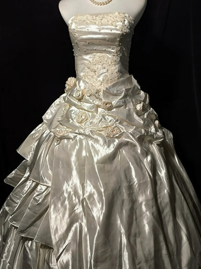Vintage Wedding Dress Strapless Pleated Tiered Wedding Dress     D3557