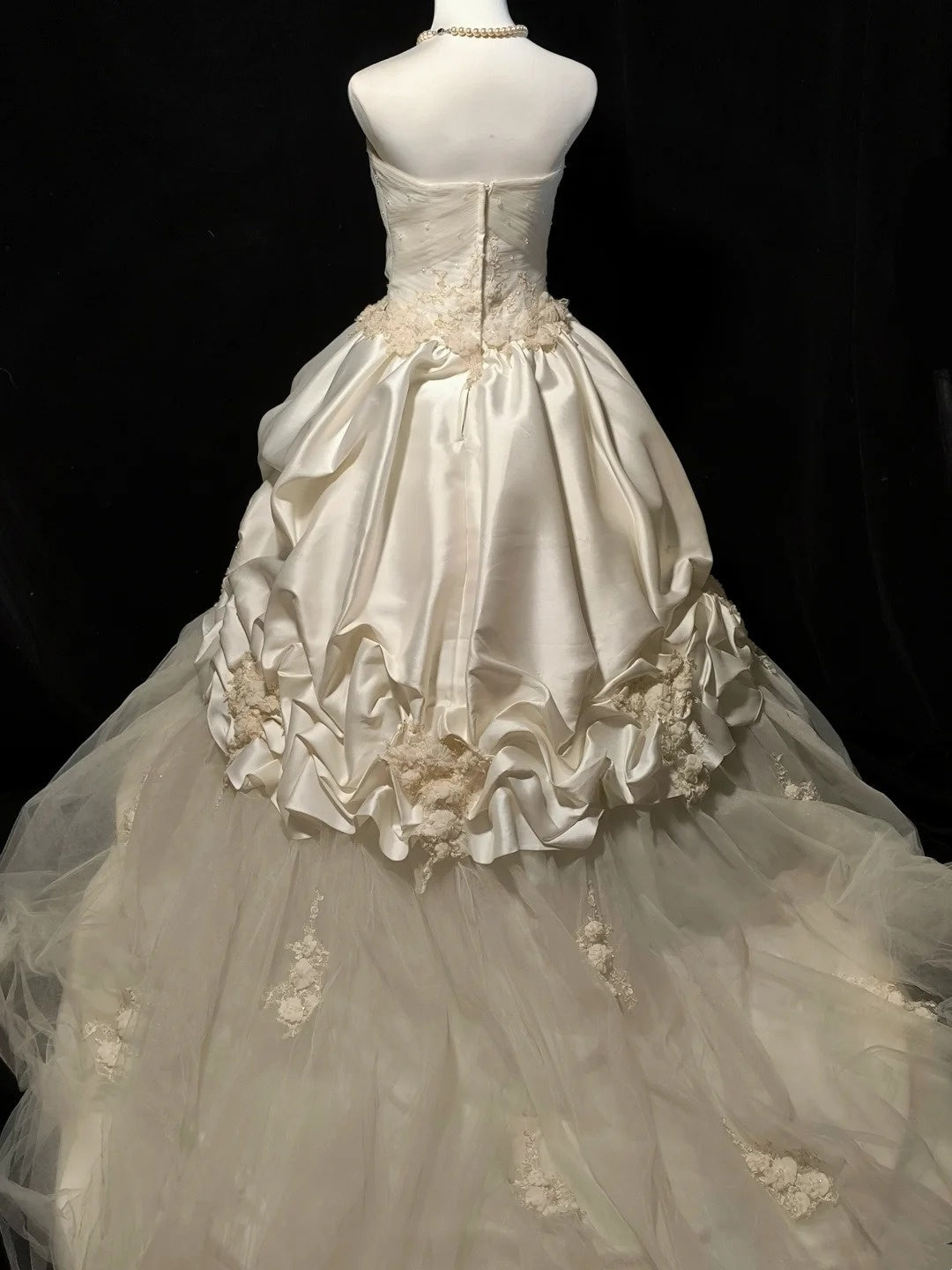 New Arrival Wedding Dress Strapless Pleated Tulle Wedding Dress     D3559