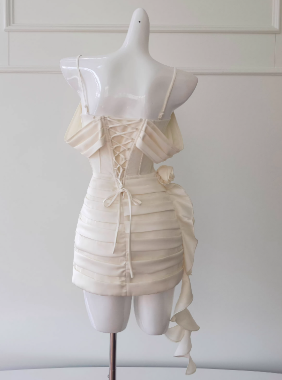 New Arrival Homecoming Dress Spaghetti Straps Pleated Short Prom Dress Birthday Party Outfits    D3561