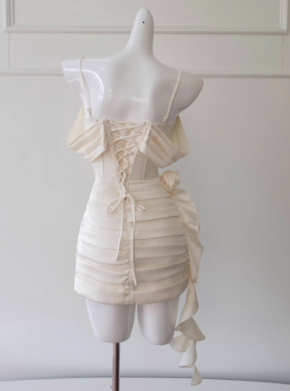 New Arrival Homecoming Dress Spaghetti Straps Pleated Short Prom Dress Birthday Party Outfits    D3561