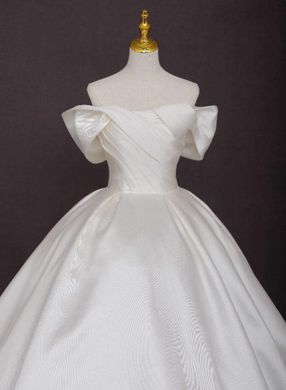Elegant Wedding Dress Off Shoulder Pleated Wedding Dress     D3577