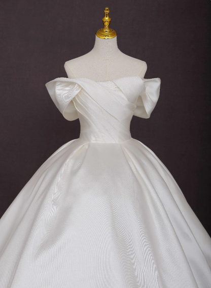 Elegant Wedding Dress Off Shoulder Pleated Wedding Dress     D3577
