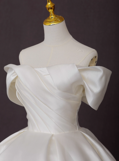 Elegant Wedding Dress Off Shoulder Pleated Wedding Dress     D3577
