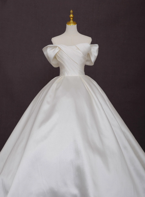 Elegant Wedding Dress Off Shoulder Pleated Wedding Dress     D3577