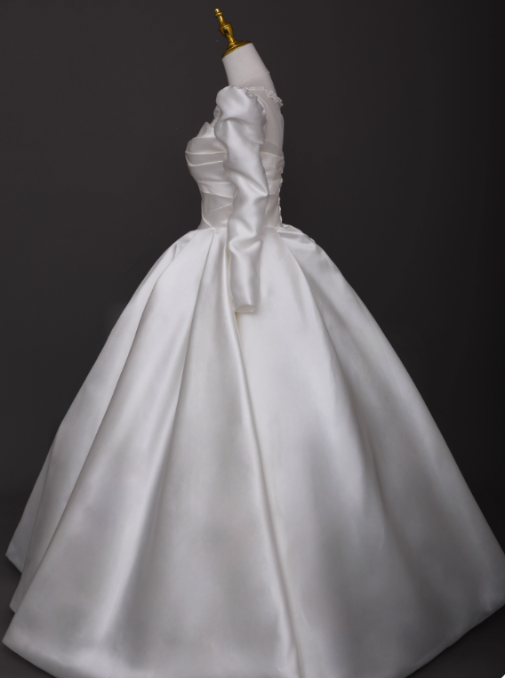 New Arrival Wedding Dress Square Neck Pleated Pearl Wedding Dress    D3578