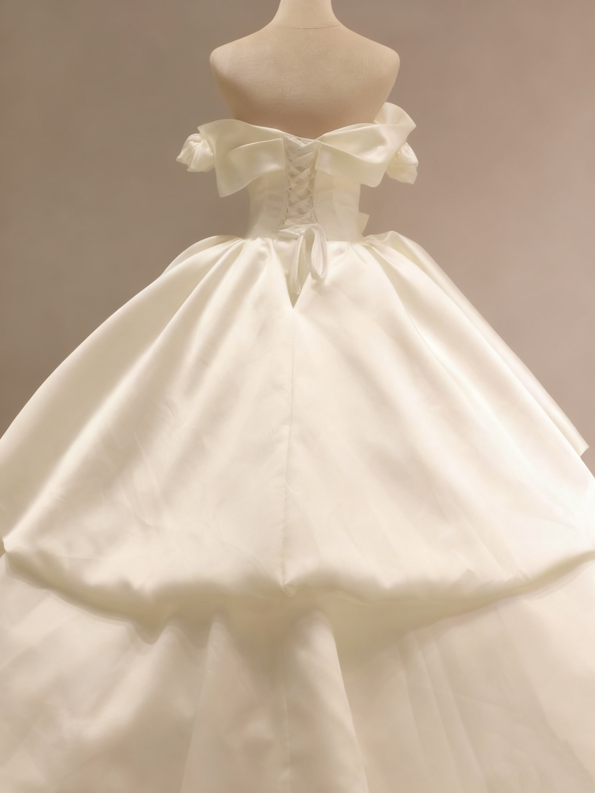 New Arrival Wedding Dress Off Shoulder Pleated Rose Wedding Dress    D3579