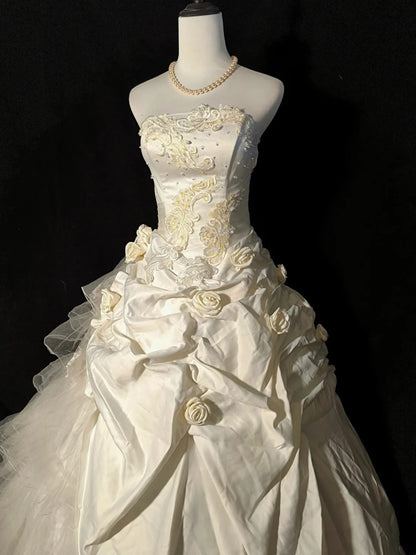 Vintage Wedding Dress Strapless Pleated Tulle Flower Wedding Dress    D3581