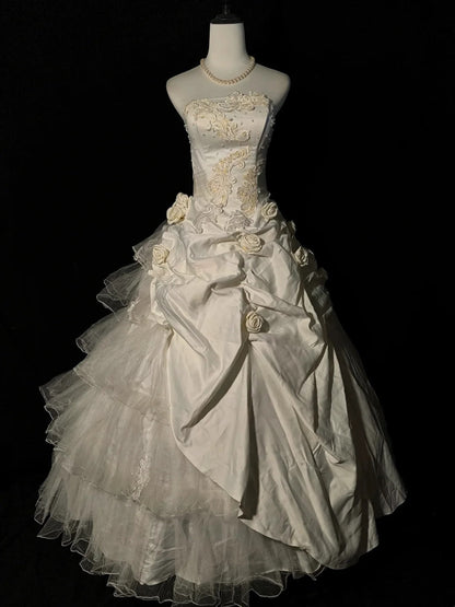 Vintage Wedding Dress Strapless Pleated Tulle Flower Wedding Dress    D3581