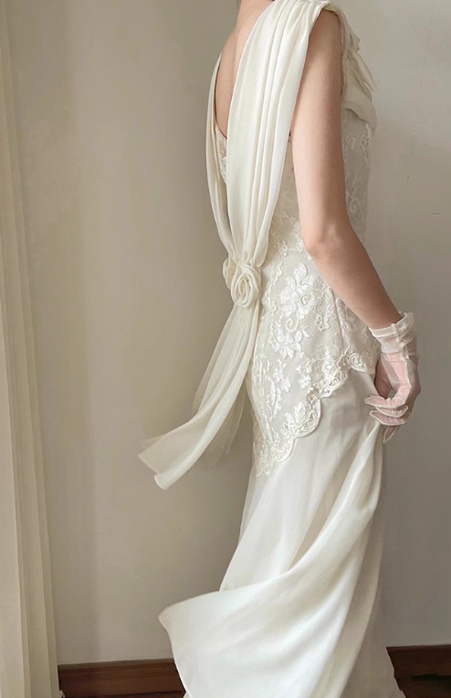 New Arrival Wedding Dress Straps Pleated Wedding Dress  D3598