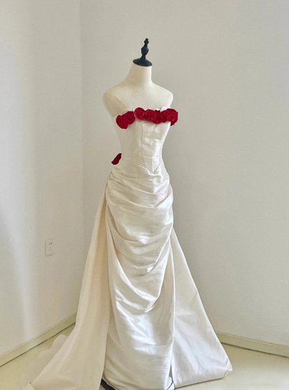 New Arrival Wedding Dress Strapless Pleated Rose Wedding Dress  D3599