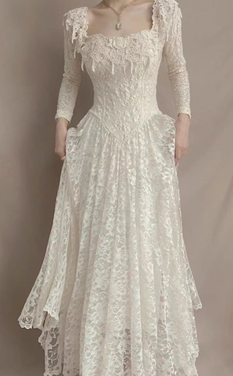 Vintage Wedding Dress Square Neck Pleated Wedding Dress  D3602