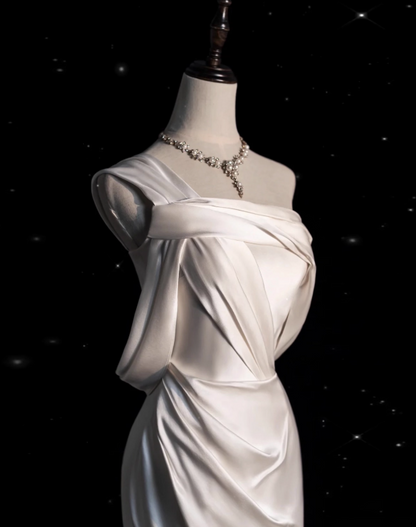 New Arrival Wedding Dress One Shoulder Pleated Mermaid Wedding Dress  D3629